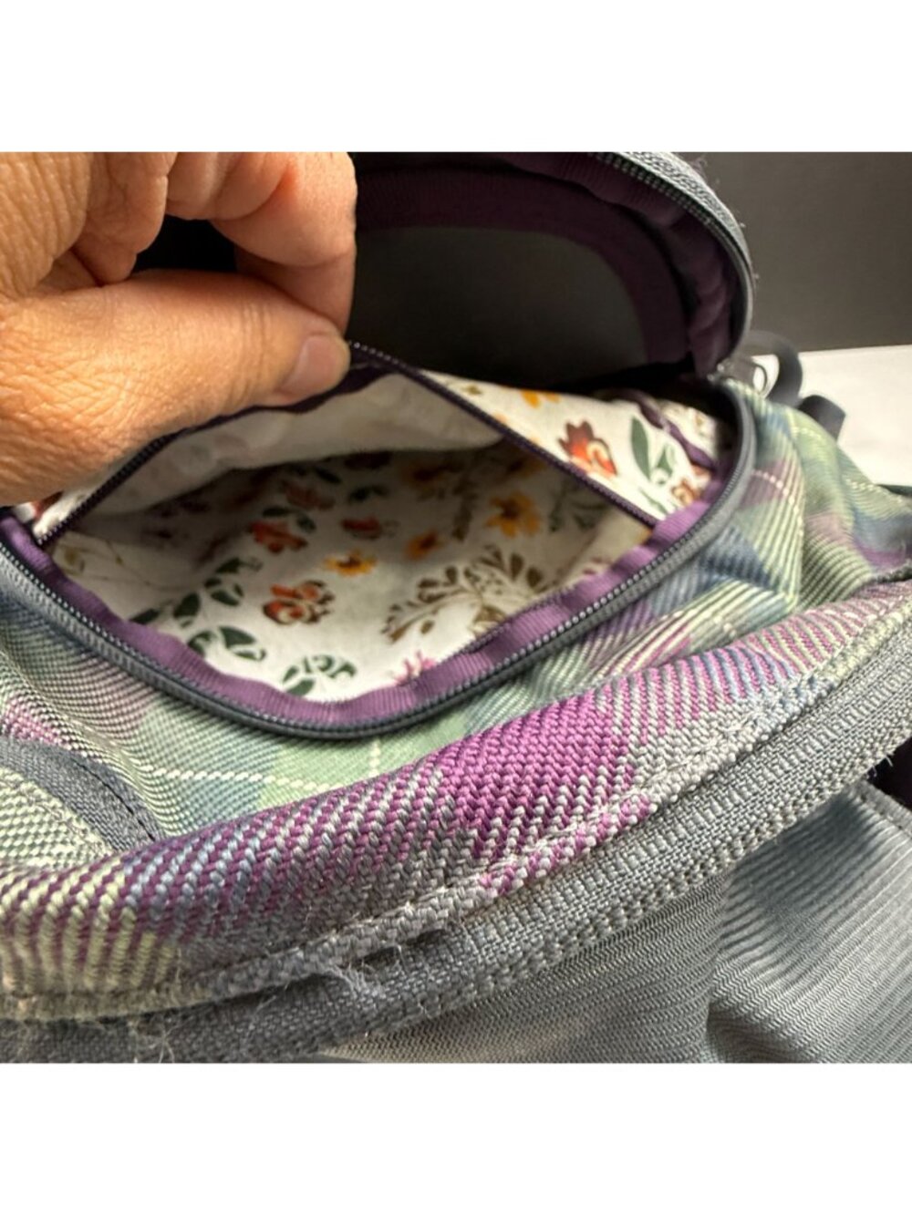 Dakine Backpack Green Purple Plaid - Picture 6 of 12